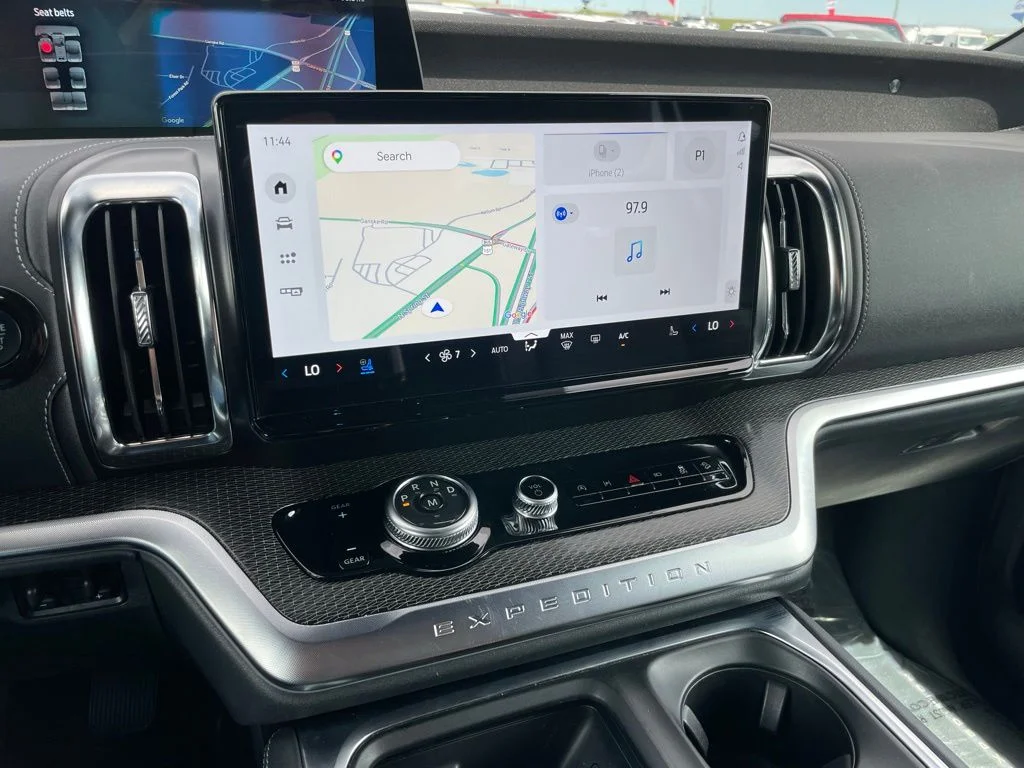 2025 Ford Expedition Platinum - Photo 11