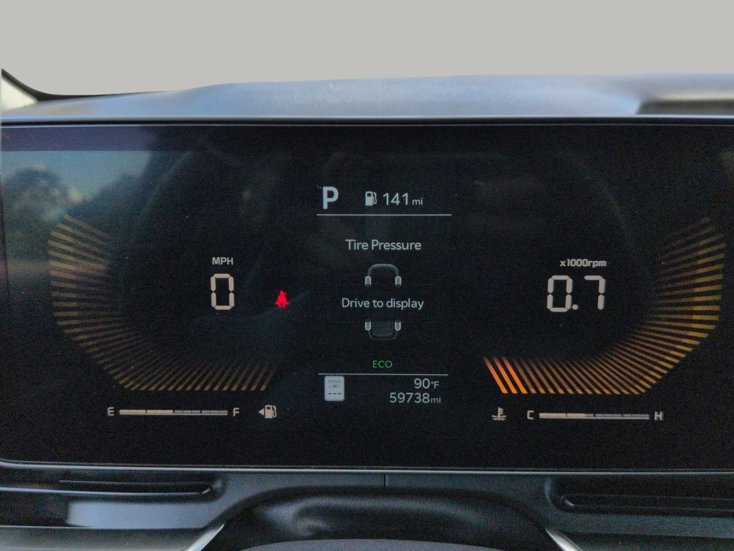 Certified Used 2025 Snow White Pearl Kia LXS image 27