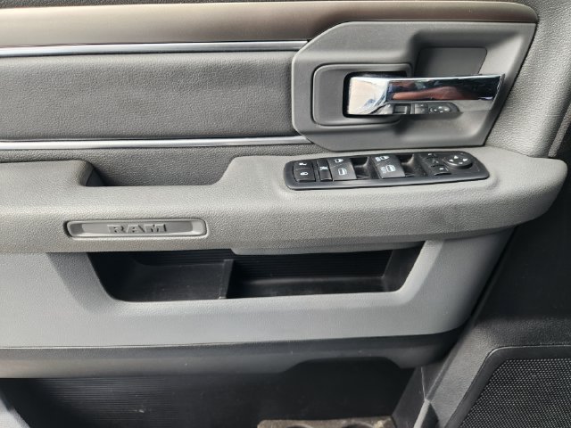Used 2016 White Ram Lone Star image 19