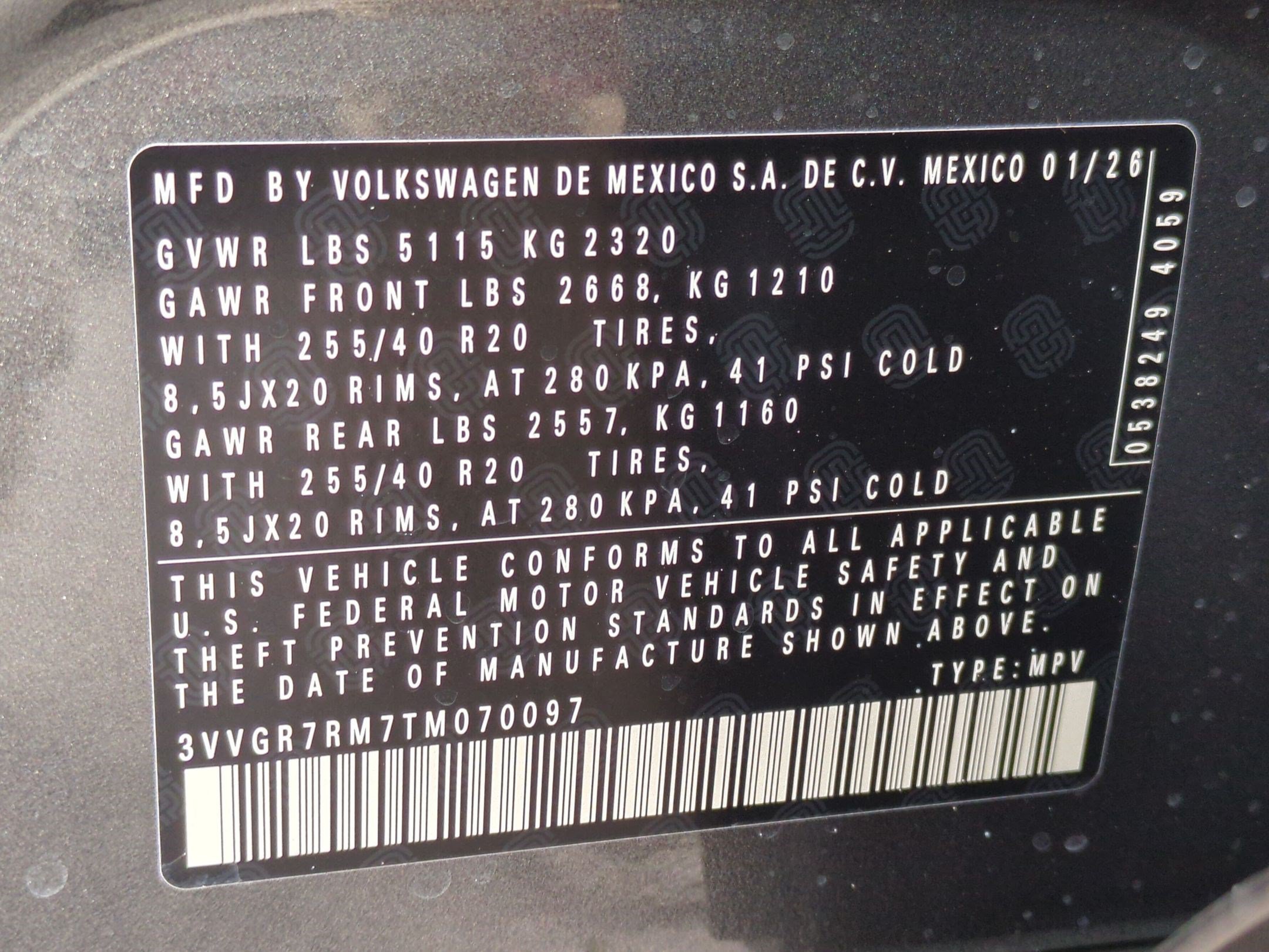 New 2026 Platinum Gray Metallic Volkswagen SE R-Line Black image 17