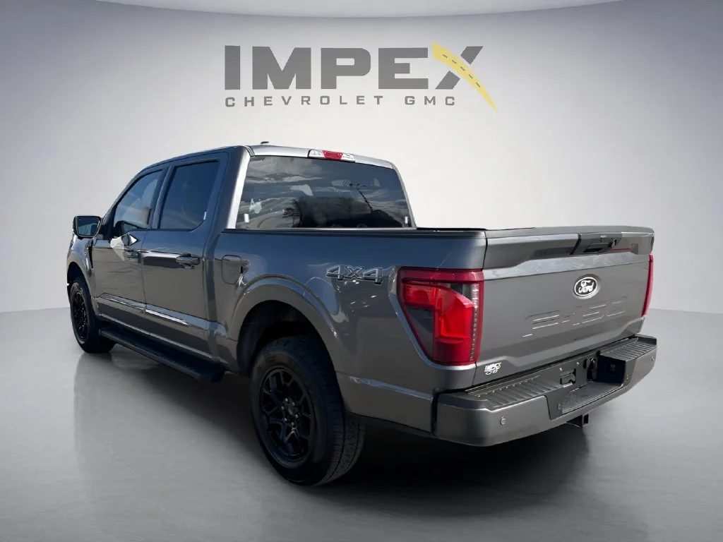 Used 2024 Gray Ford XLT image 3