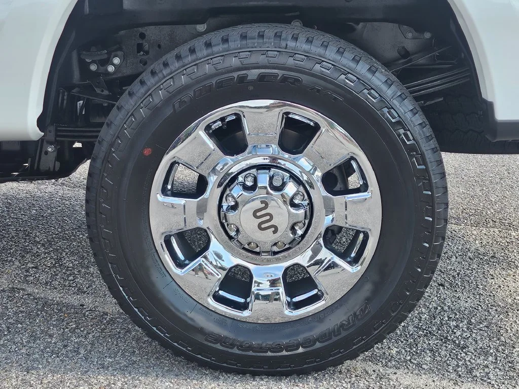 New 2026 Star White Metallic Tri-Coat Ford F-250® King Ranch® image 17