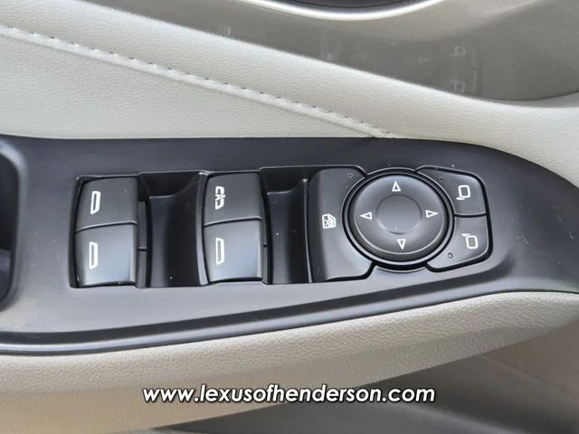 Used 2020 White Chevrolet LT image 22
