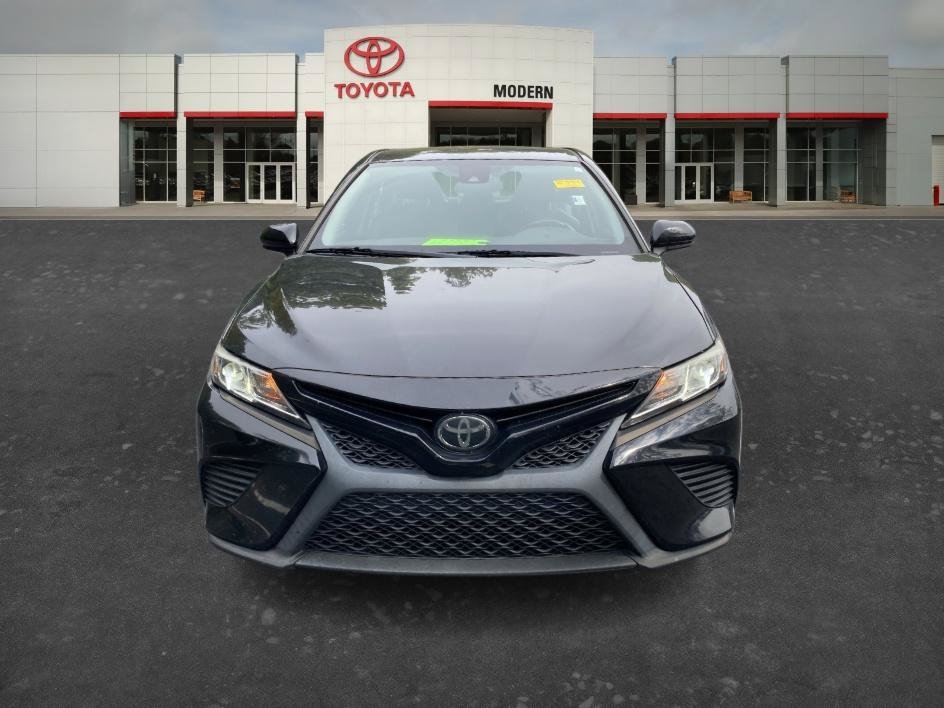Used 2019 Midnight Black Metallic Toyota SE image 14