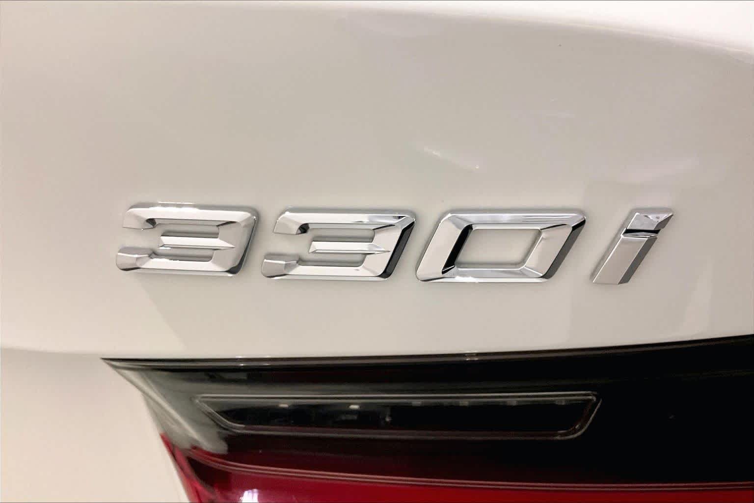 Used 2020 Alpine White BMW 330i xDrive image 9
