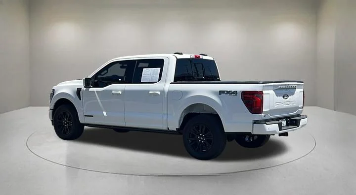 Certified Used 2026 Star White Ford Platinum image 4