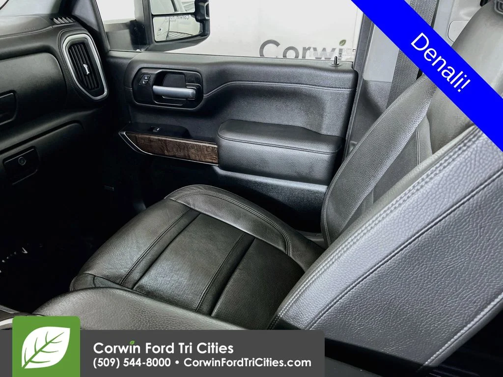 Used 2021 Summit White GMC Denali image 29