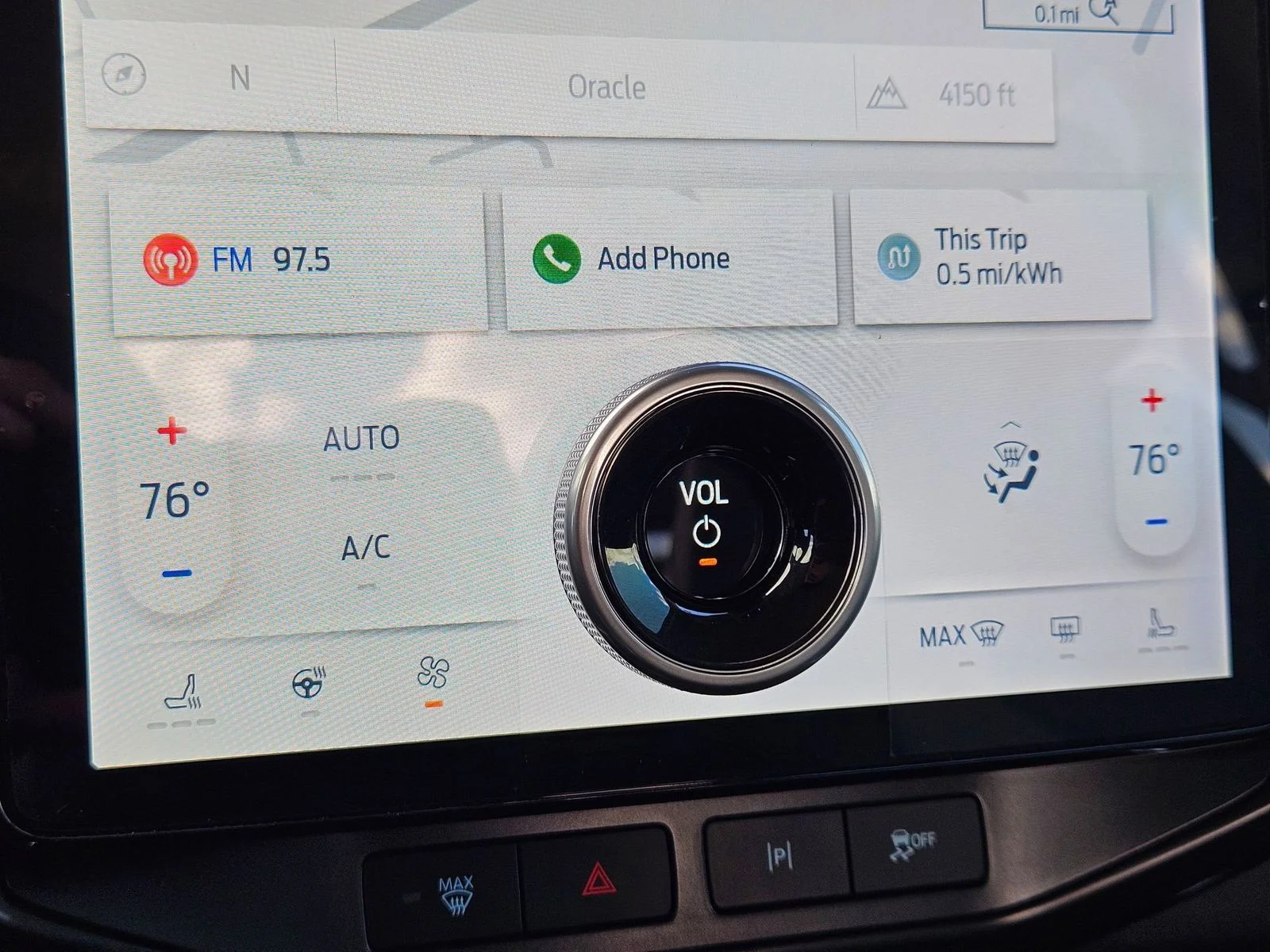 2025 Ford F-150 Lightning Flash - Photo 19