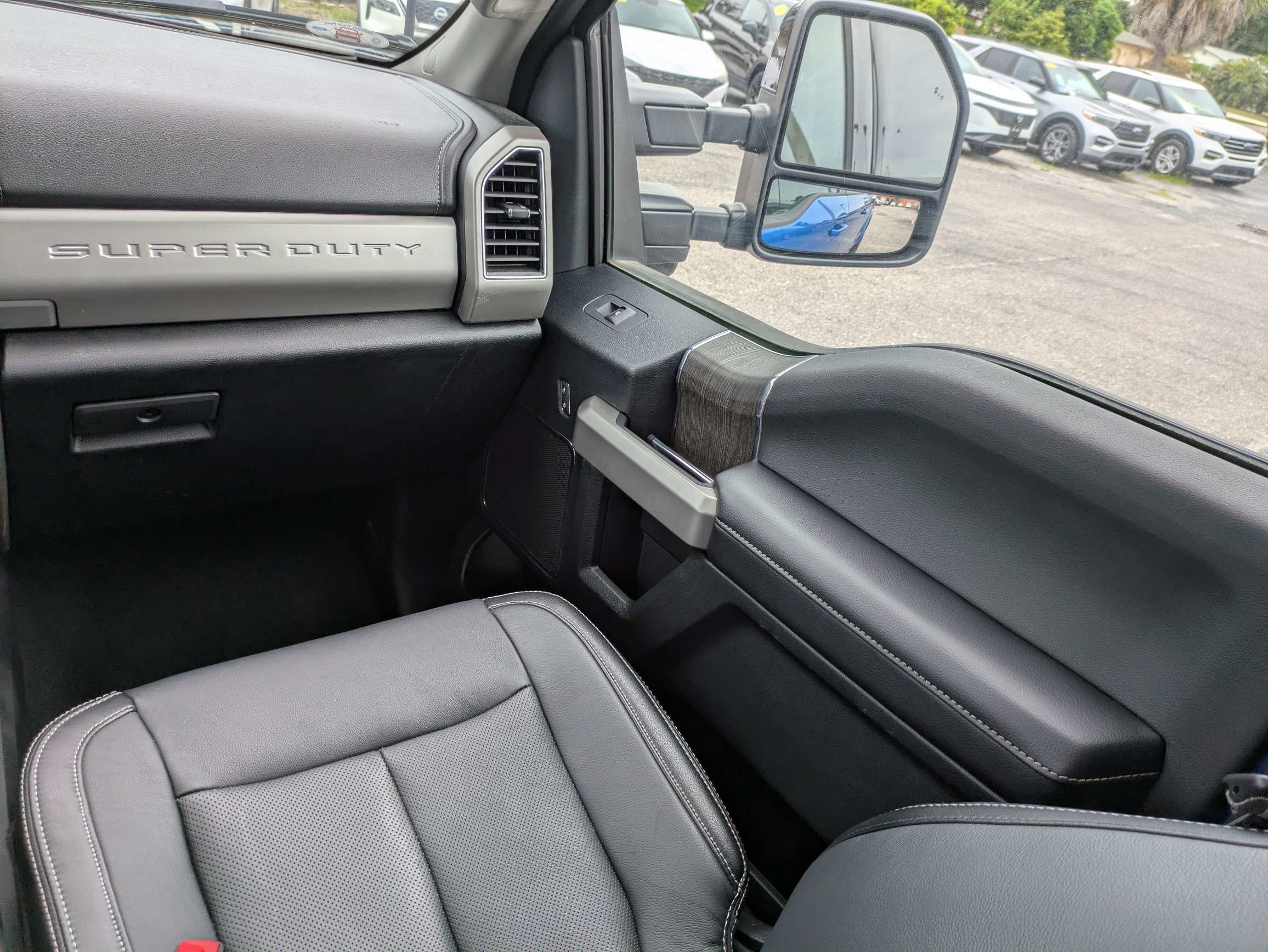 Used 2020 Velocity Blue Metallic Ford LARIAT image 22