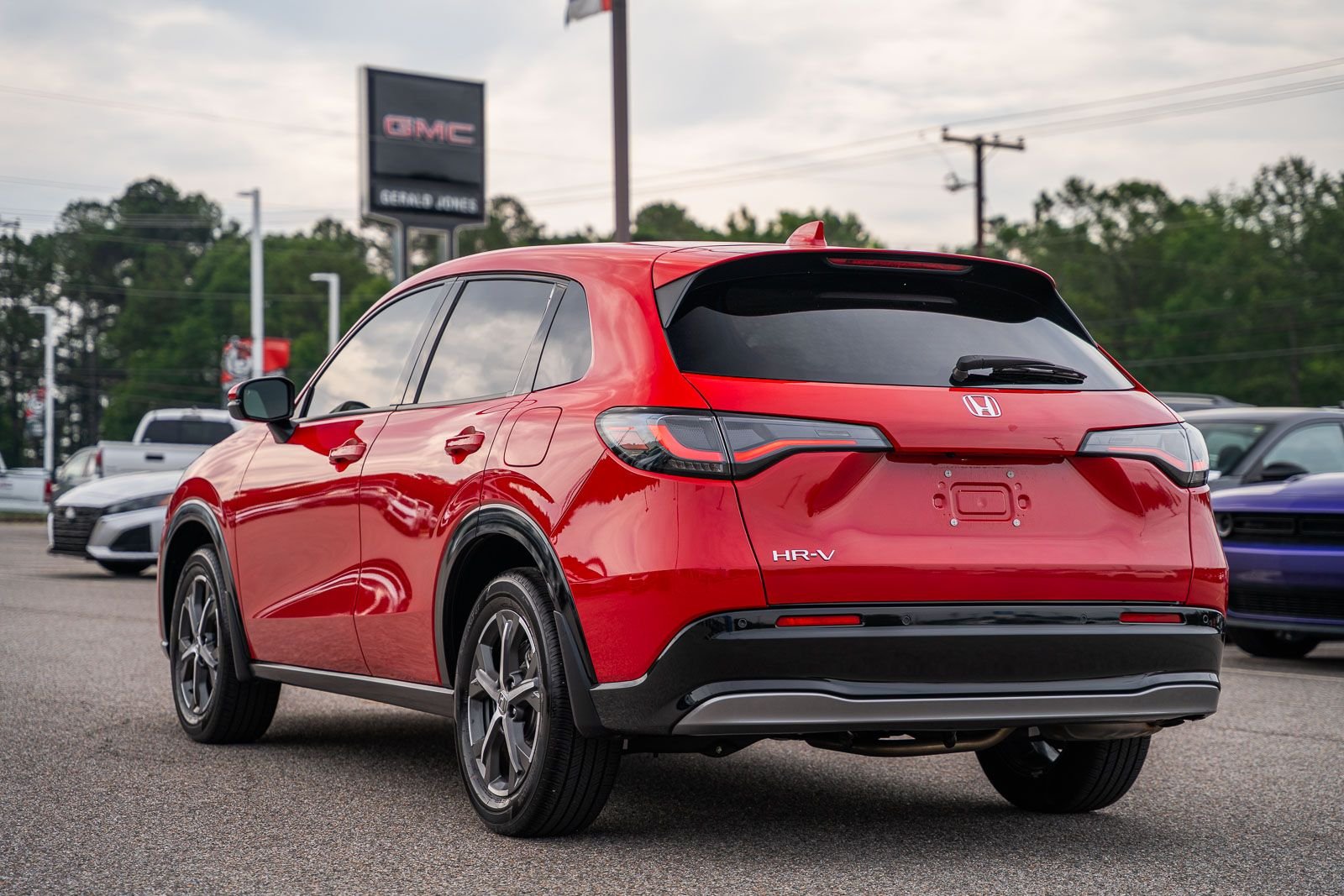 2025 Honda HR-V EX-L - Photo 9