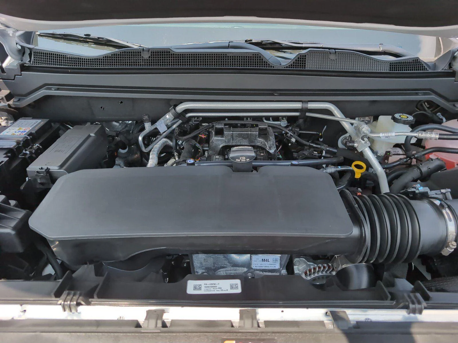 New 2026 Summit White GMC Elevation image 16