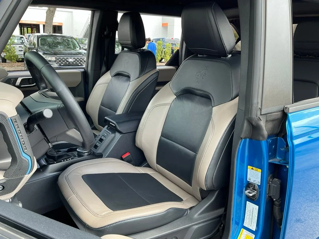 Used 2022 Blue Ford Wildtrak image 25