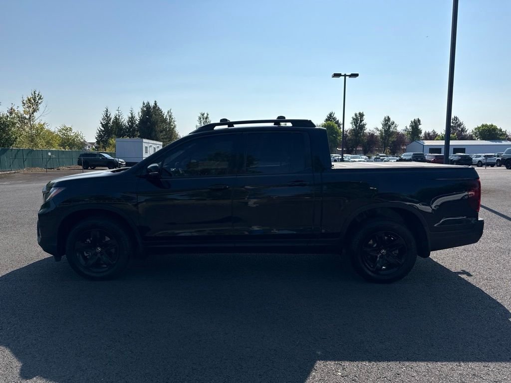 Used 2022 Crystal Black Pearl Honda Black Edition image 3