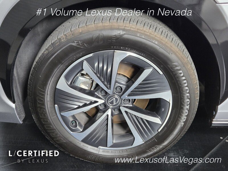 Certified Used 2024 Iridium Lexus PREMIUM image 13