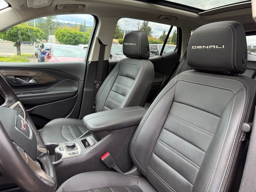 Used 2022 Ebony Twilight Metallic GMC Denali image 16
