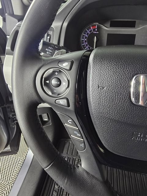 Certified Used 2017 White Diamond Pearl Honda Touring image 22