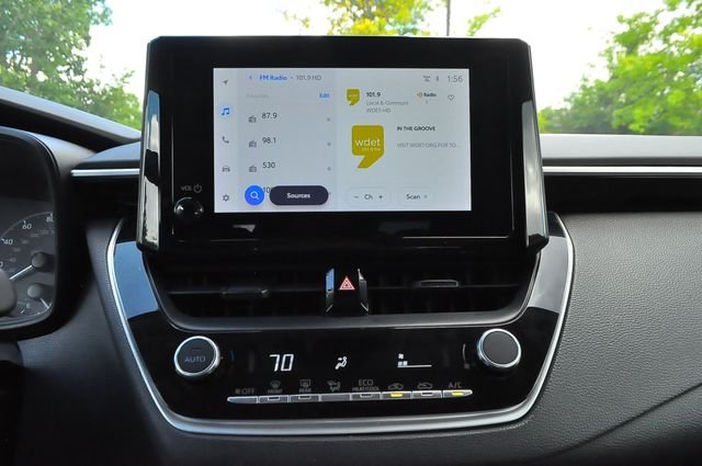 Used 2024  Toyota LE image 33