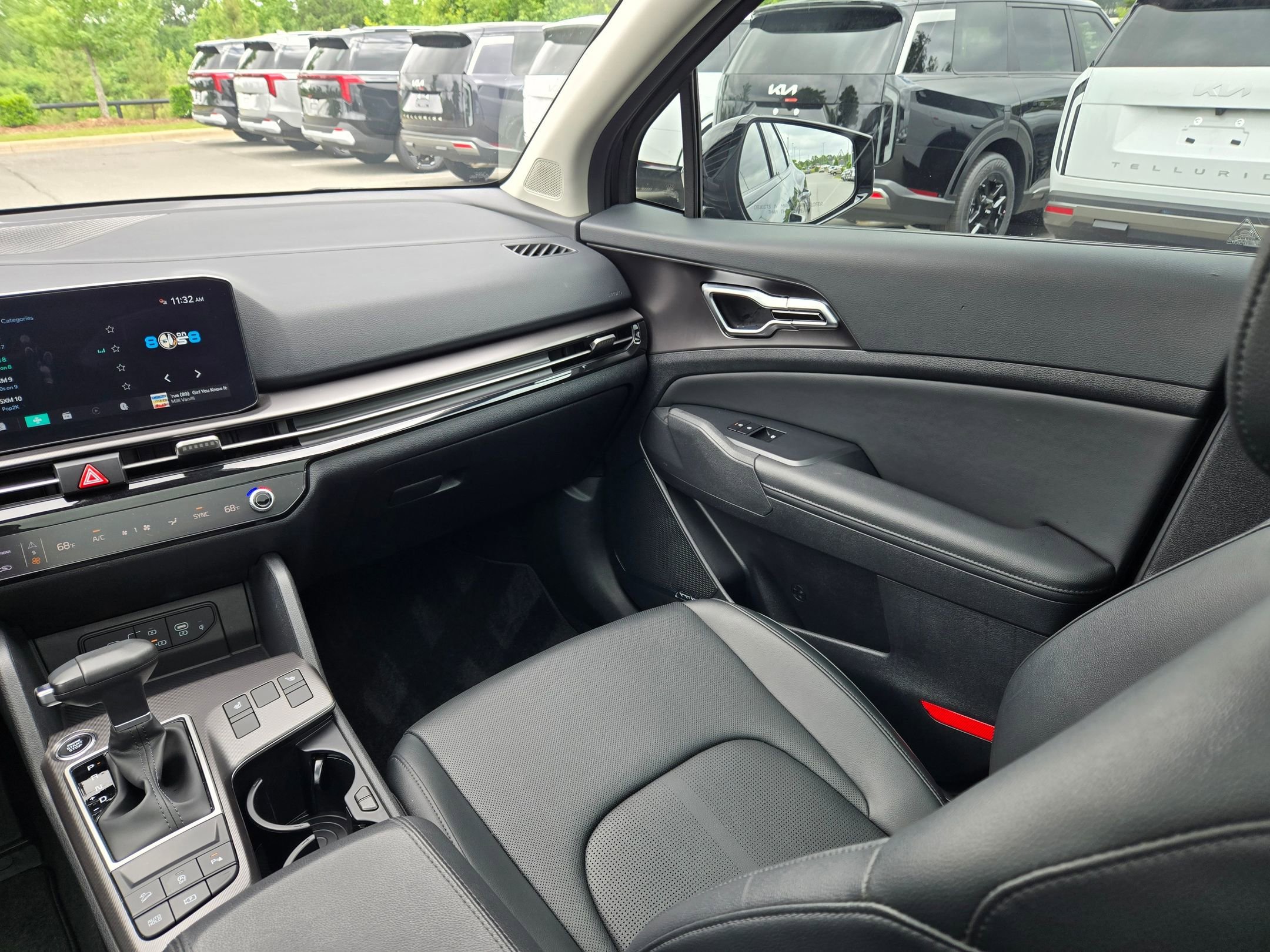 Used 2026 Ebony Black Kia SX image 11