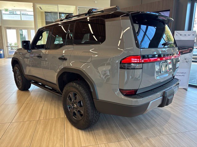 New 2026 Incognito and Black Onyx Lexus  550 OVERTRAIL+ image 3