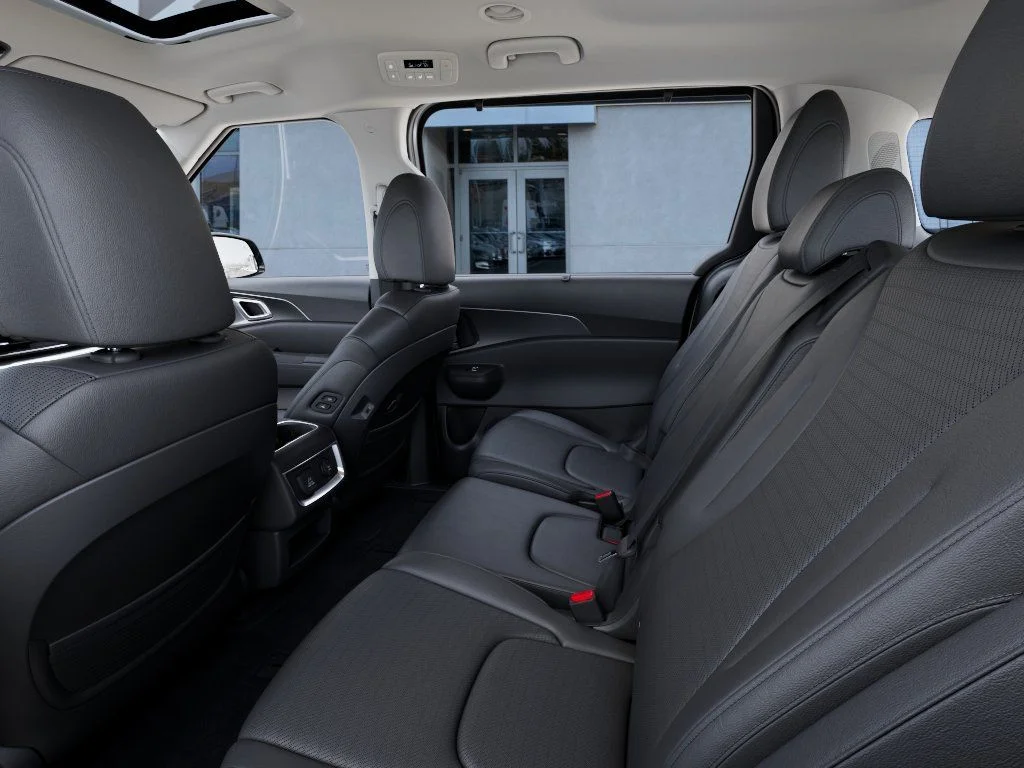 New 2026 Ceramic Silver Kia SX Prestige image 18