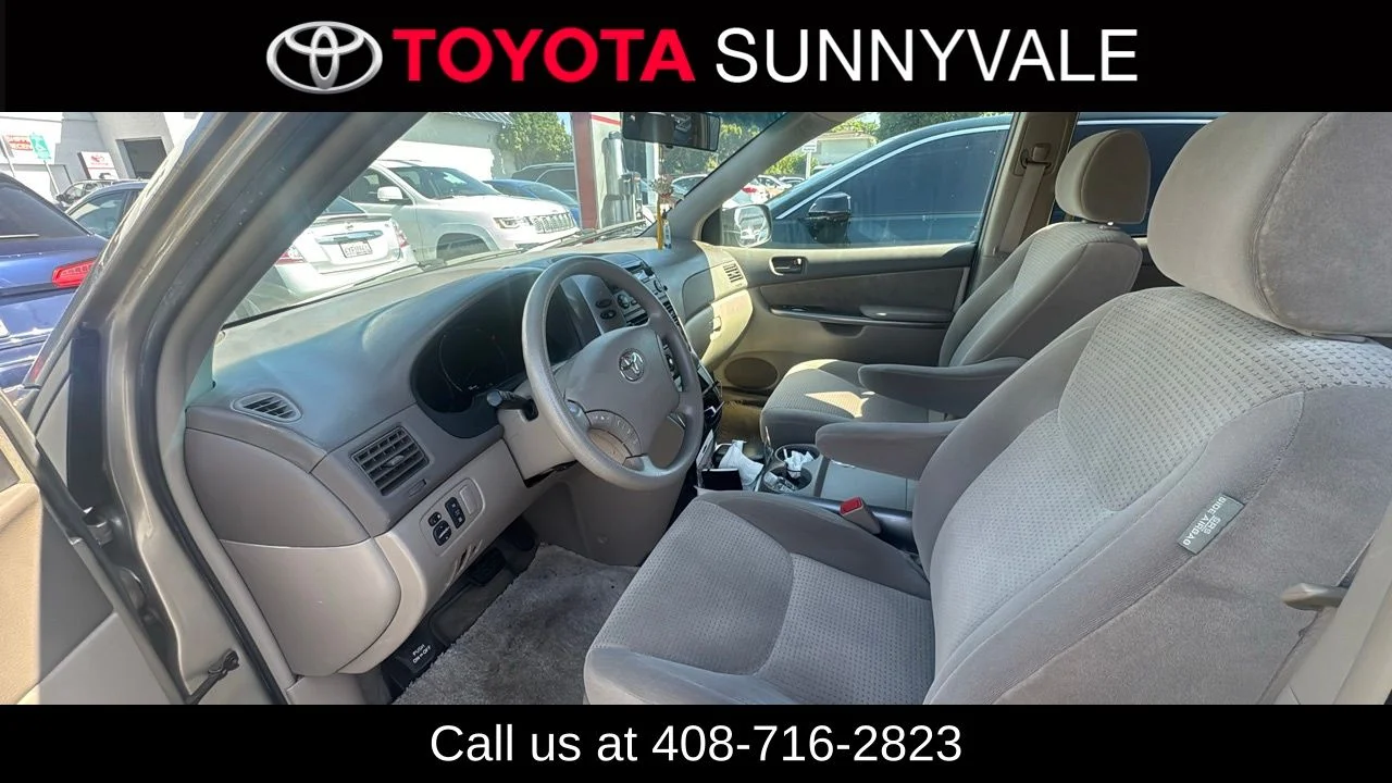 Used 2008 Beige Toyota LE image 4