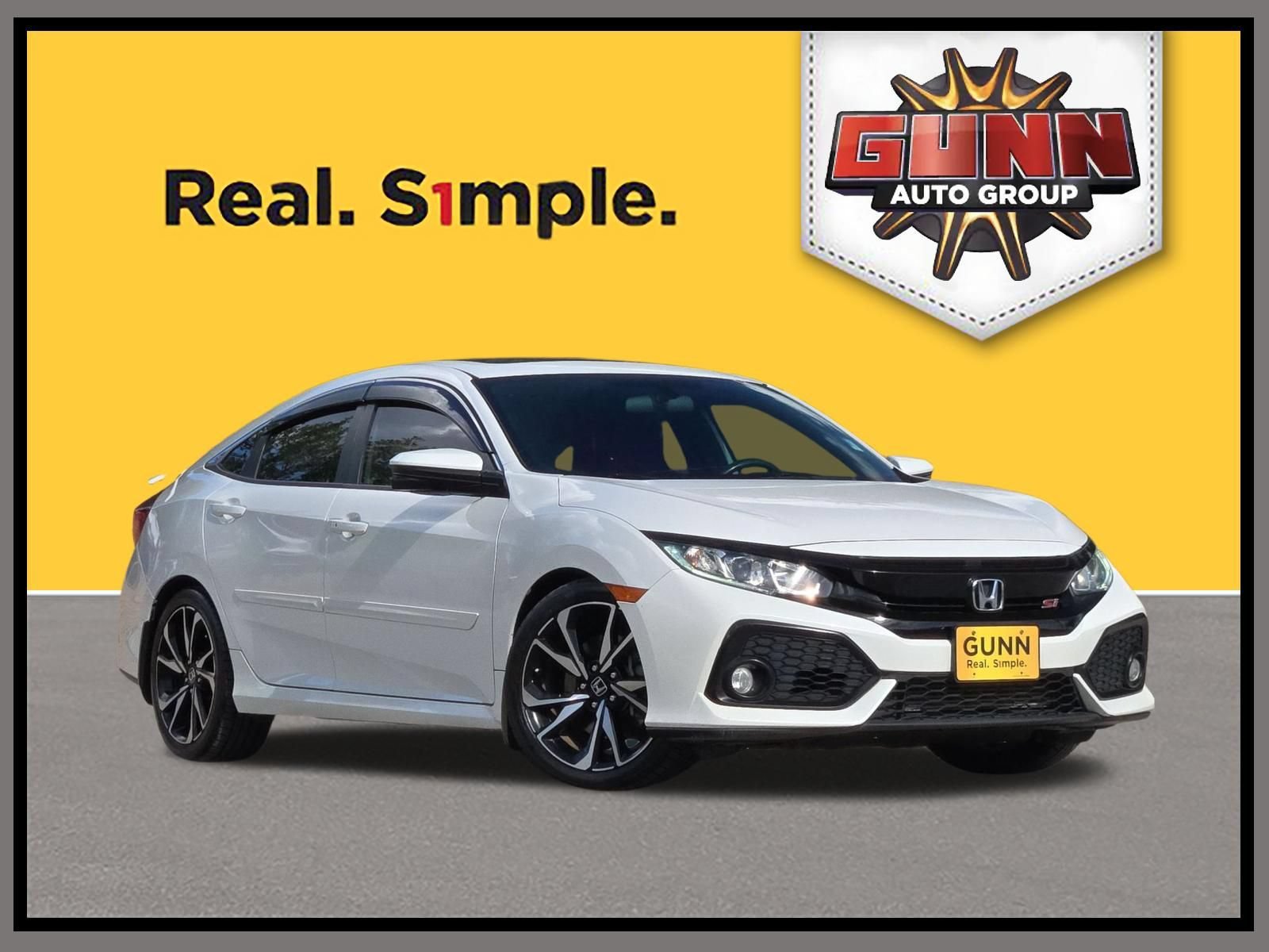 Used 2018 White Honda  image 1