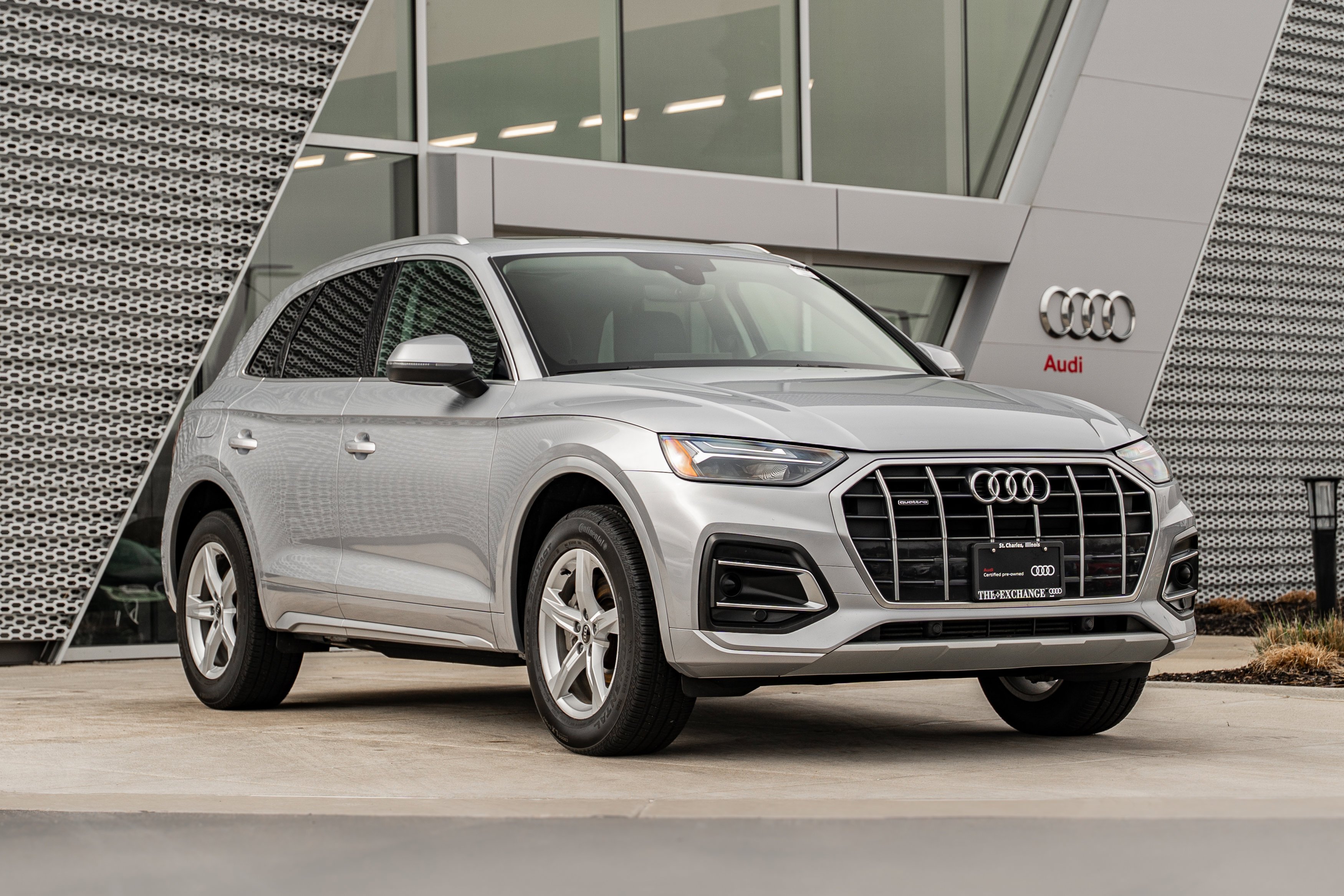 2023 Audi Q5 40 Premium's photo