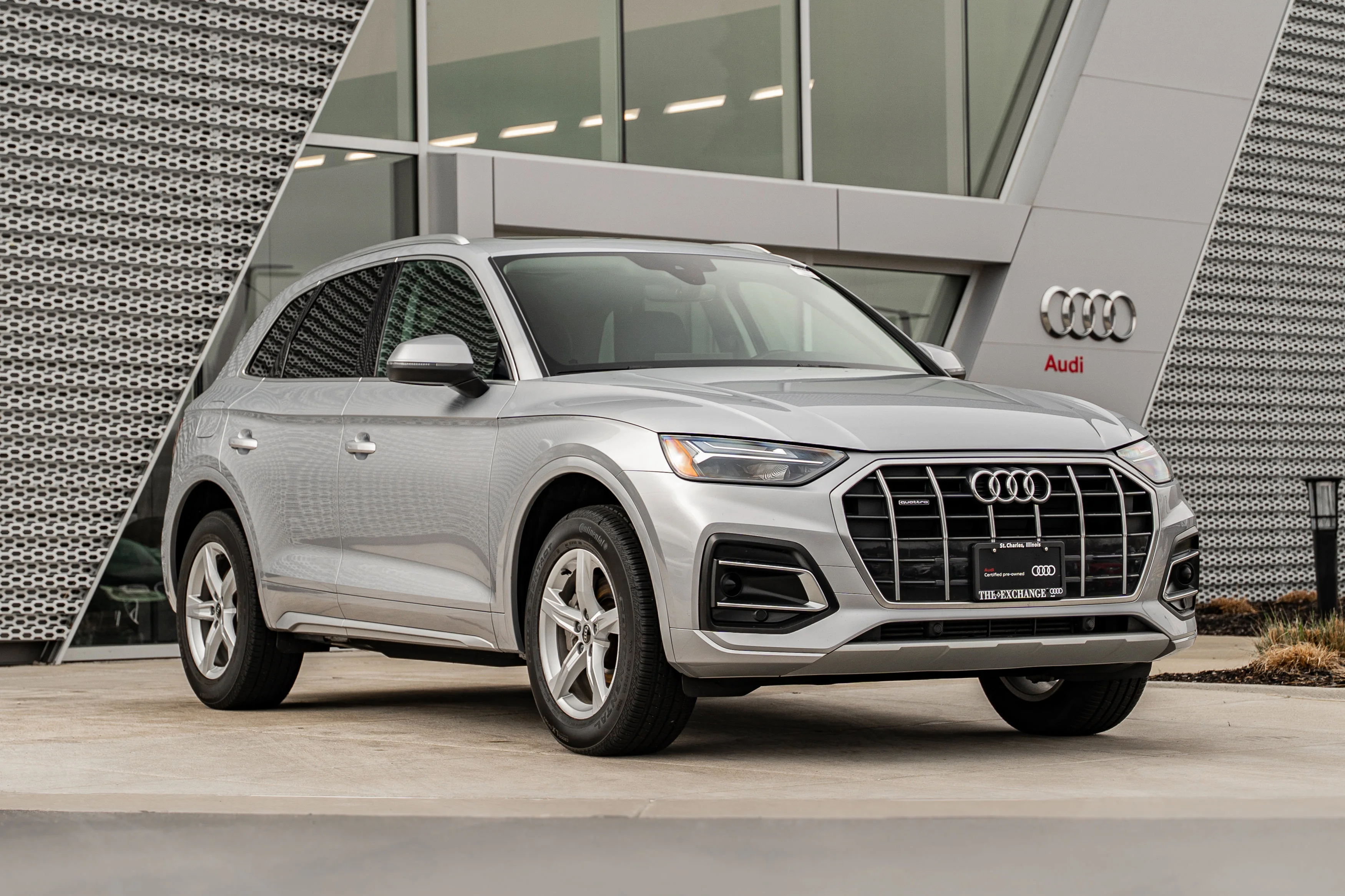 2023 Audi Q5 40 Premium's photo