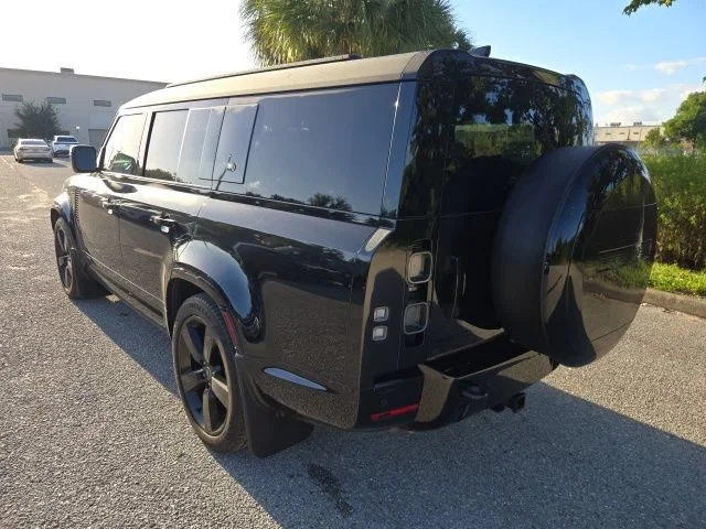 Used 2024 Santorini Black Metallic Land Rover X image 3