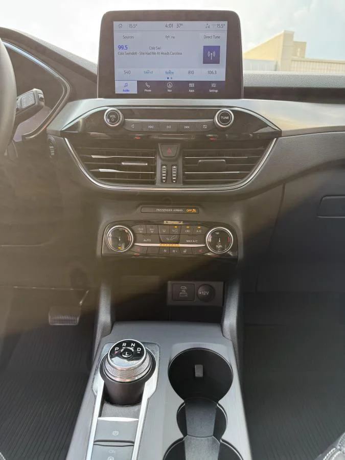 Used 2022 Grey Ford Titanium Awd image 16
