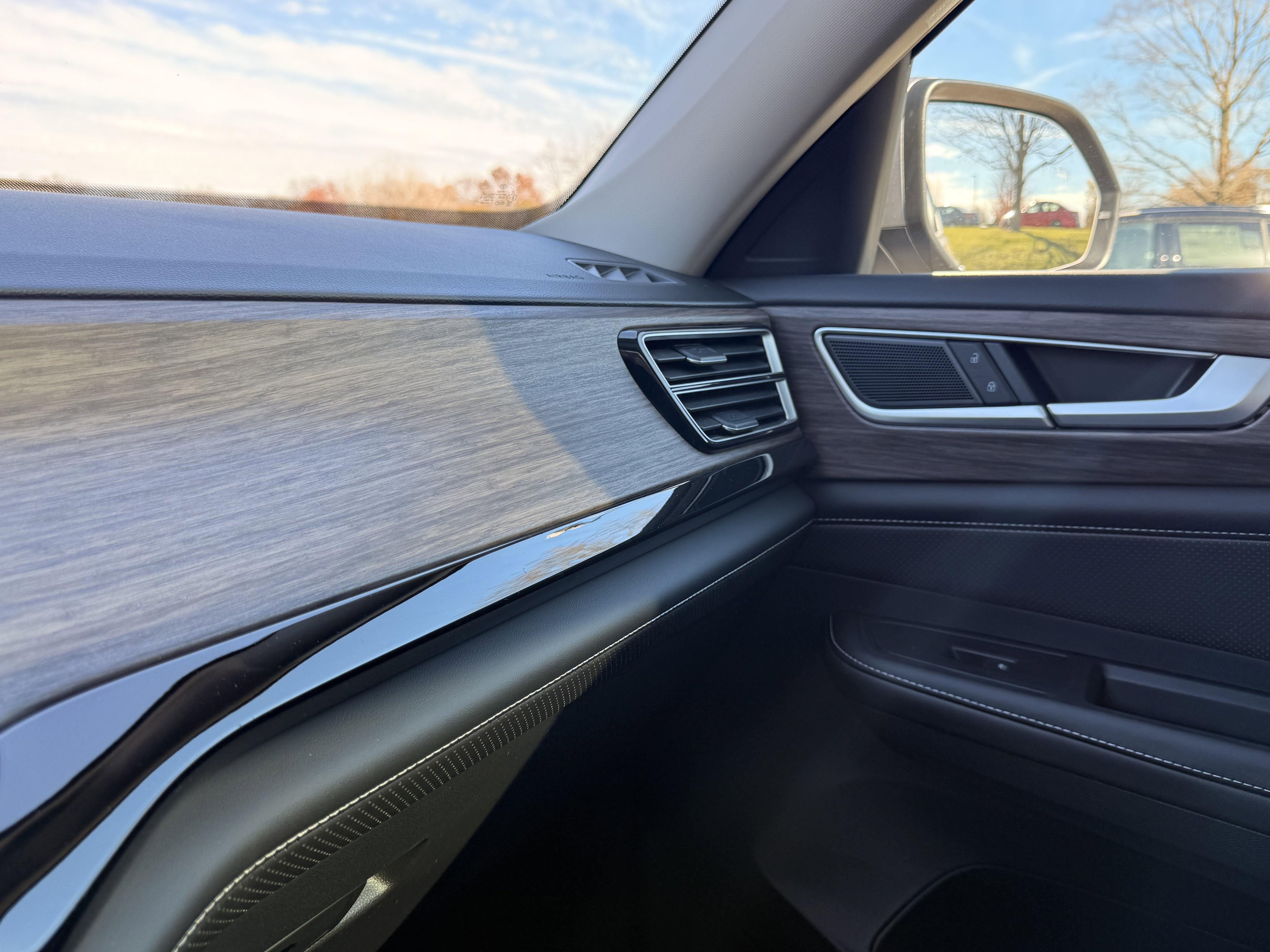 2026 Volkswagen Atlas SEL - Photo 30