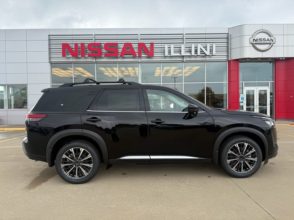 2026 Nissan Pathfinder Platinum 4WD's photo