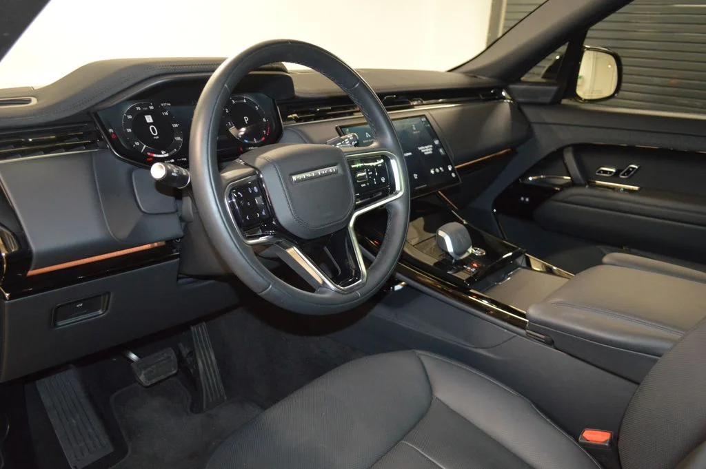 Used 2025 Gray Land Rover SE image 15