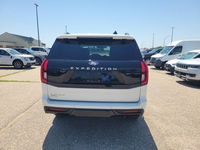 New 2027 White Metallic Ford Platinum image 30