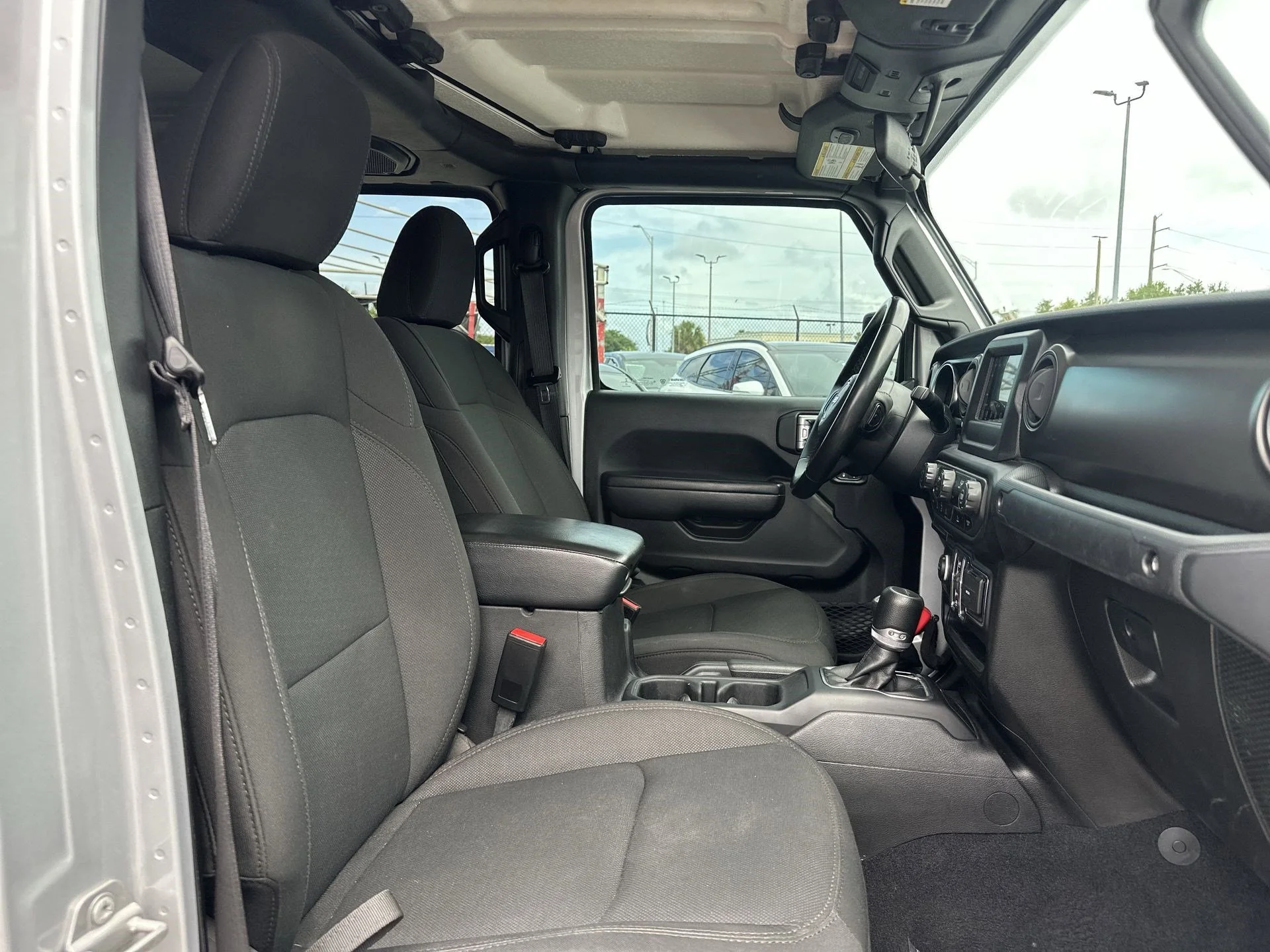 Used 2022 Silver Zynith Clearcoat Jeep Willys image 24