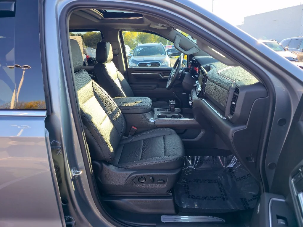 2026 GMC Sierra 1500 SLT - Photo 30