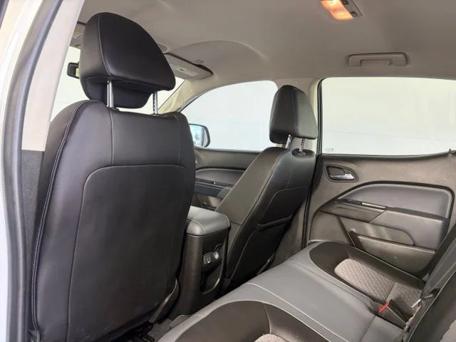 Used 2019 White Chevrolet Z71 image 37
