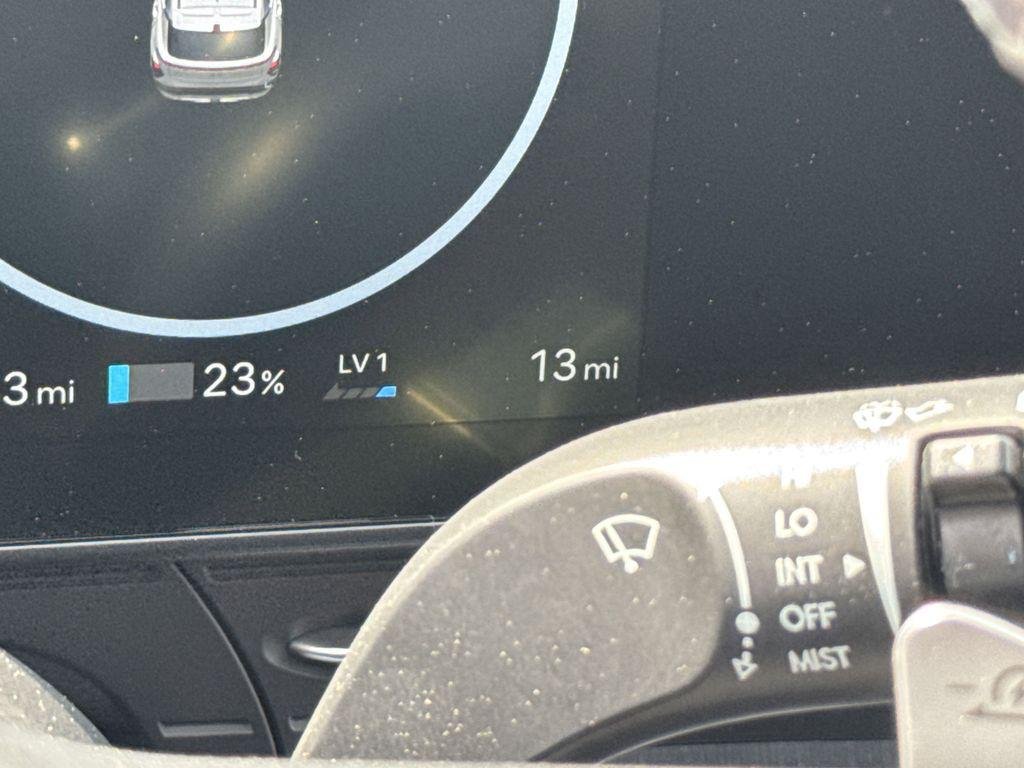 2025 Hyundai Kona EV SEL - Photo 27