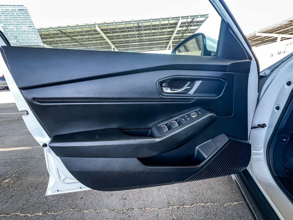 Used 2024 White Honda EX image 19