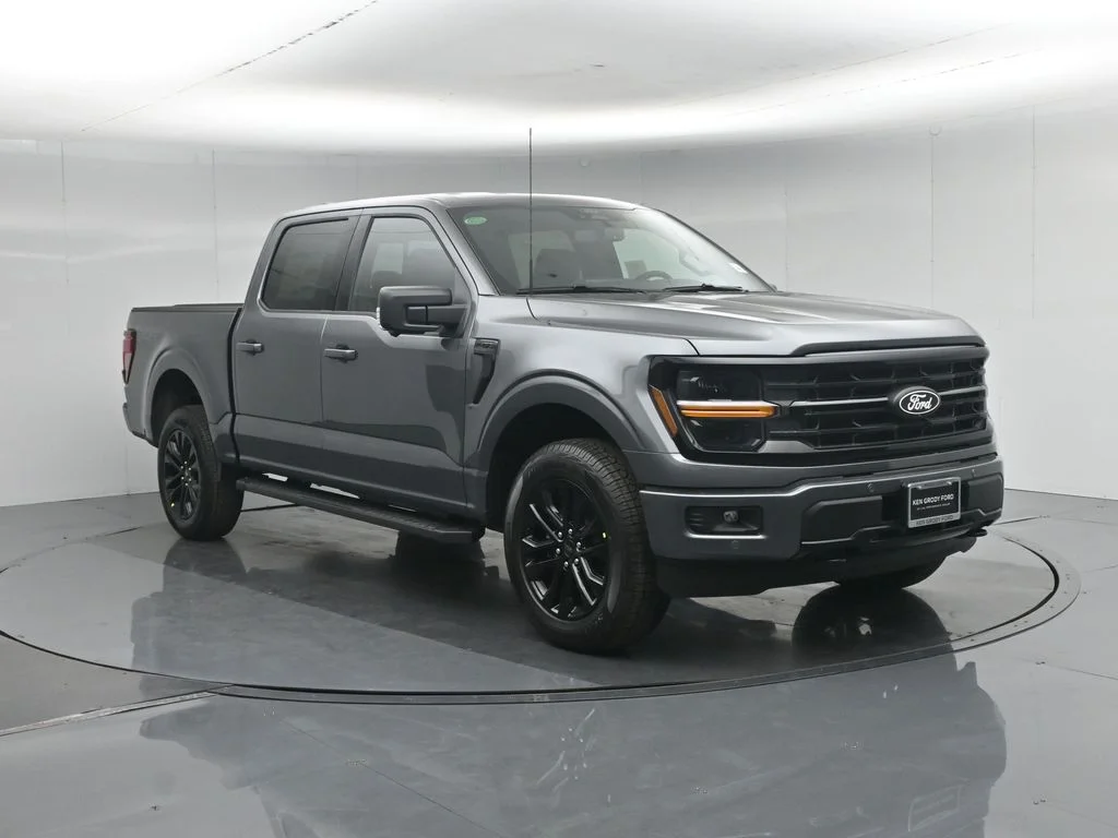 New 2026 Carbonized Gray Metallic Ford XLT image 57