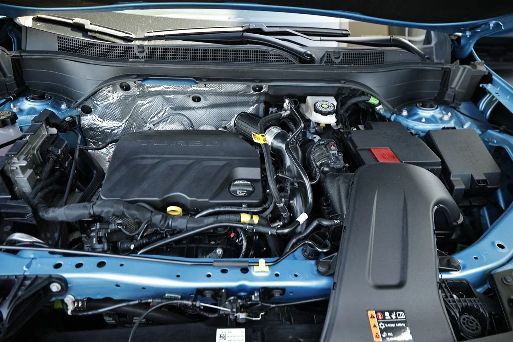 Used 2025 Marina Blue Metallic Chevrolet 2RS image 28