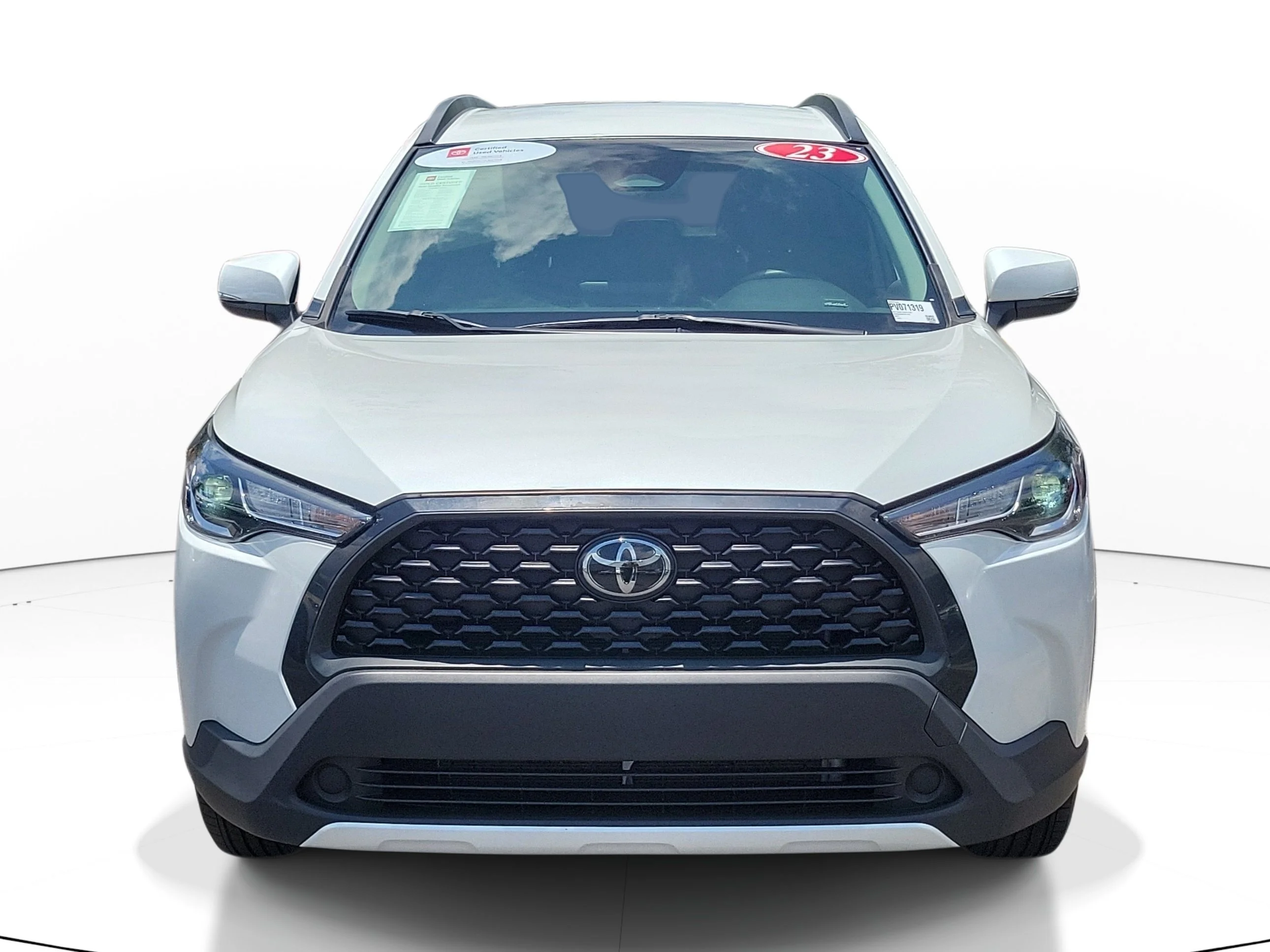 Used 2023 Wind Chill Pearl Toyota LE image 2