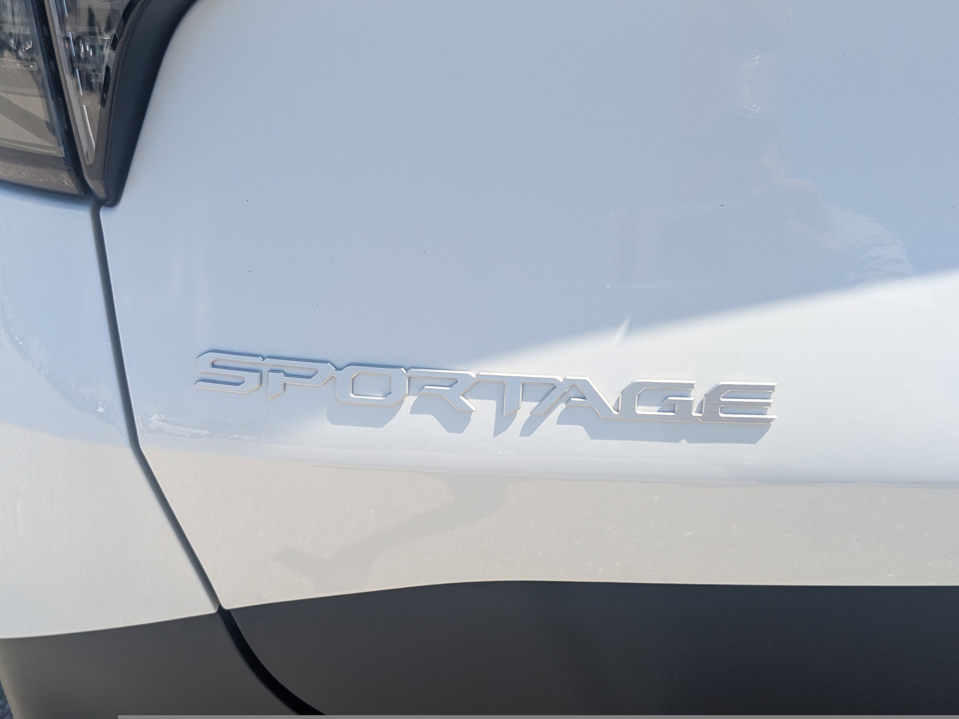 New 2026 Snow White Pearl Kia EX image 13