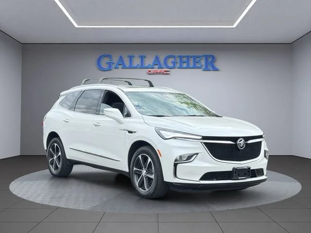 2022 Buick Enclave Essence AWD's photo