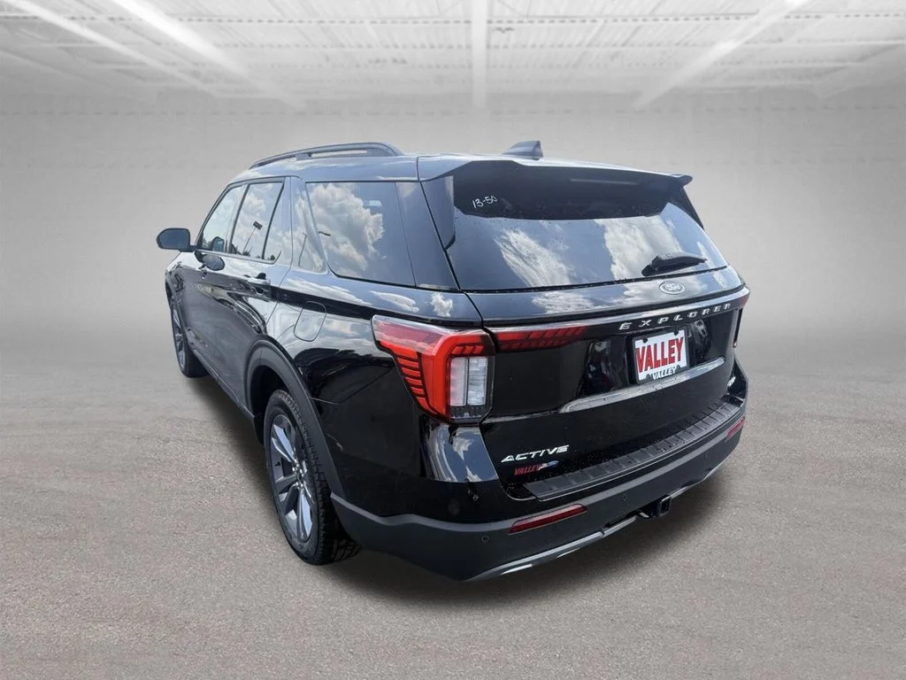 New 2026 Agate Black Metallic Ford Active image 7