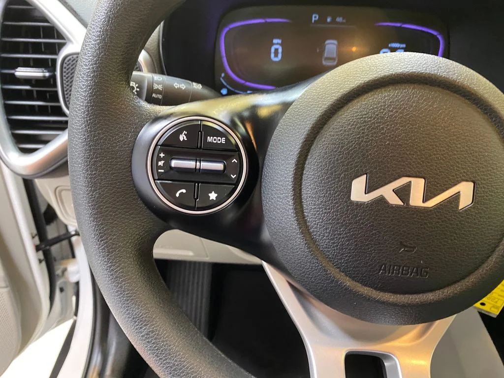 Used 2025 White Kia LX image 32
