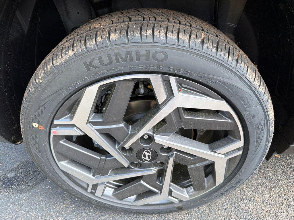 New 2026 Gray Hyundai SEL Premium FWD image 17