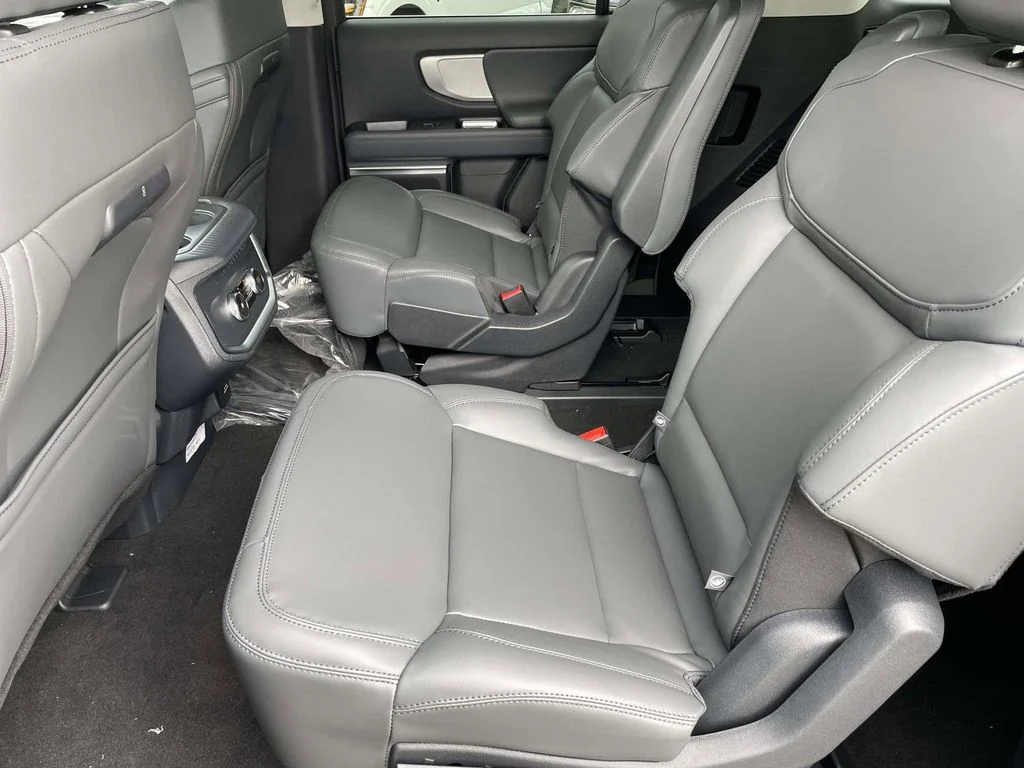 New 2026 Agate Black Metallic Ford MAX Active image 12