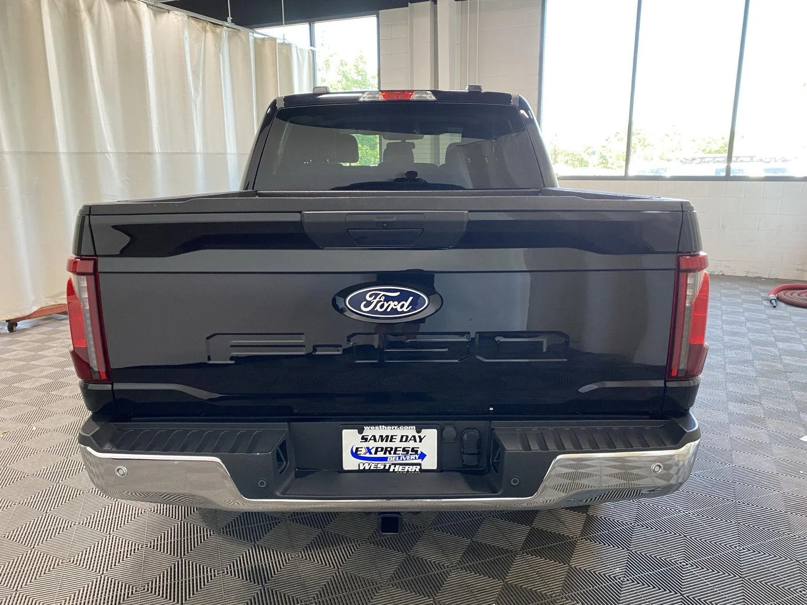 Used 2025 Agate Black Ford XLT image 12