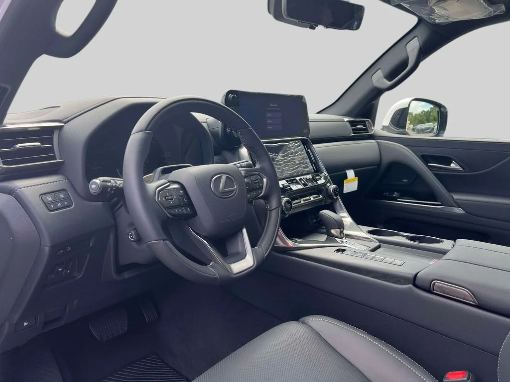 2026 Lexus LX 700h Luxury - Photo 18